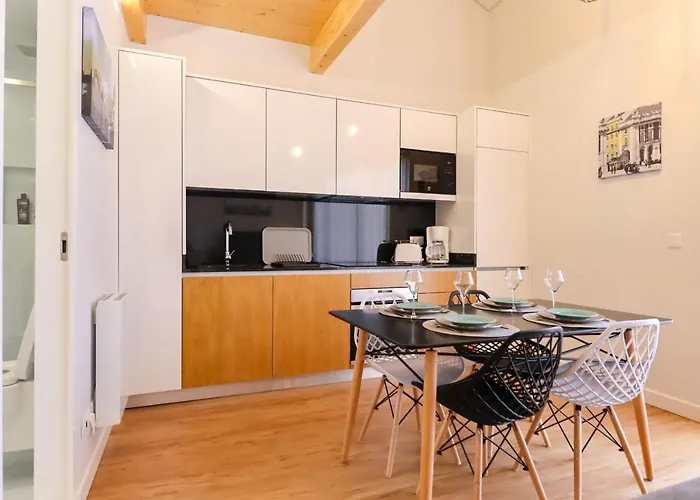 Coutinho - Modern Ap In The Centre With Balcony Apartment