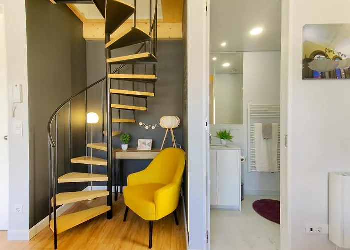 Coutinho - Modern Ap In The Centre With Balcony * Viana do Castelo