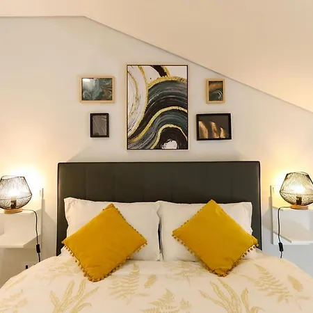 Coutinho - Modern Ap In The Centre With Balcony * Viana do Castelo