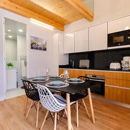 Coutinho - Modern Ap In The Centre With Balcony Apartmán