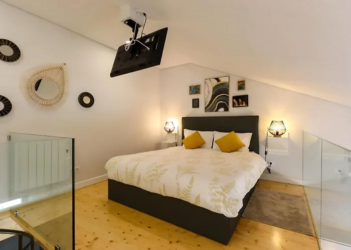 Coutinho - Modern Ap In The Centre With Balcony * Виана-ду-Каштелу