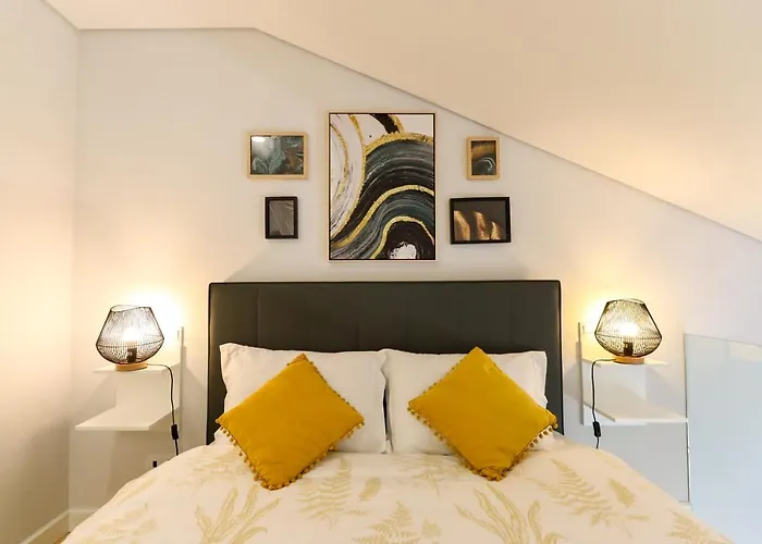 Coutinho - Modern Ap In The Centre With Balcony * Виана-ду-Каштелу